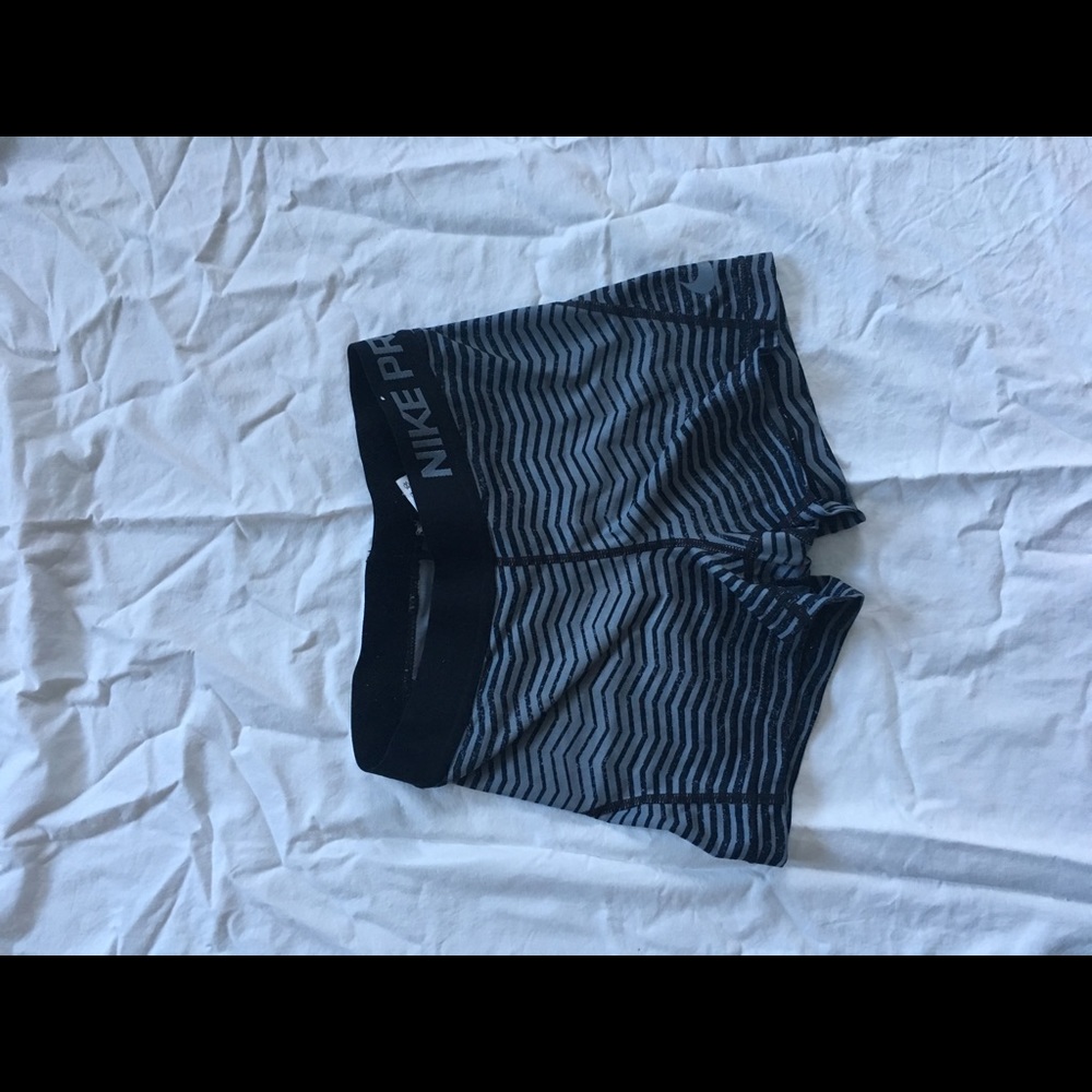 Gray and Black Nike pro spandex